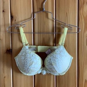 Victorias Secret push up bra